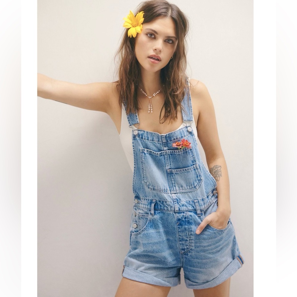 Free People x We The Free Ziggy Denim Short Overalls in Light Blue Wash